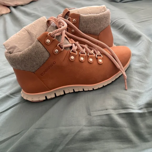 Cole Haan - Picture 2 of 3